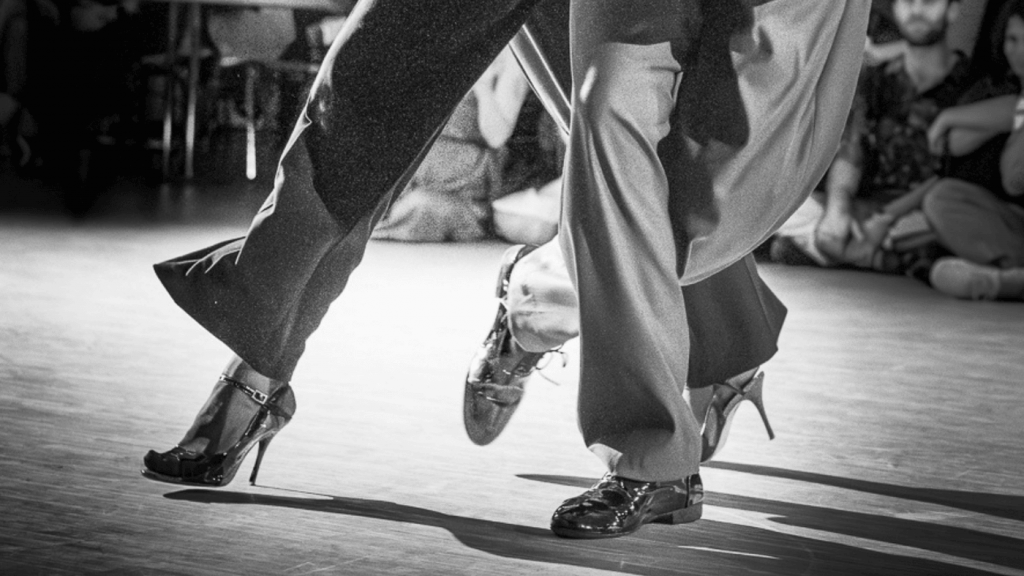 Lesetip: Übungen zur Stärkung der Füße für Tango
